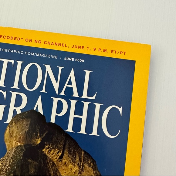 National Geographic Stonehenge Magazine June 2008 Issue - Picture 2 of 5